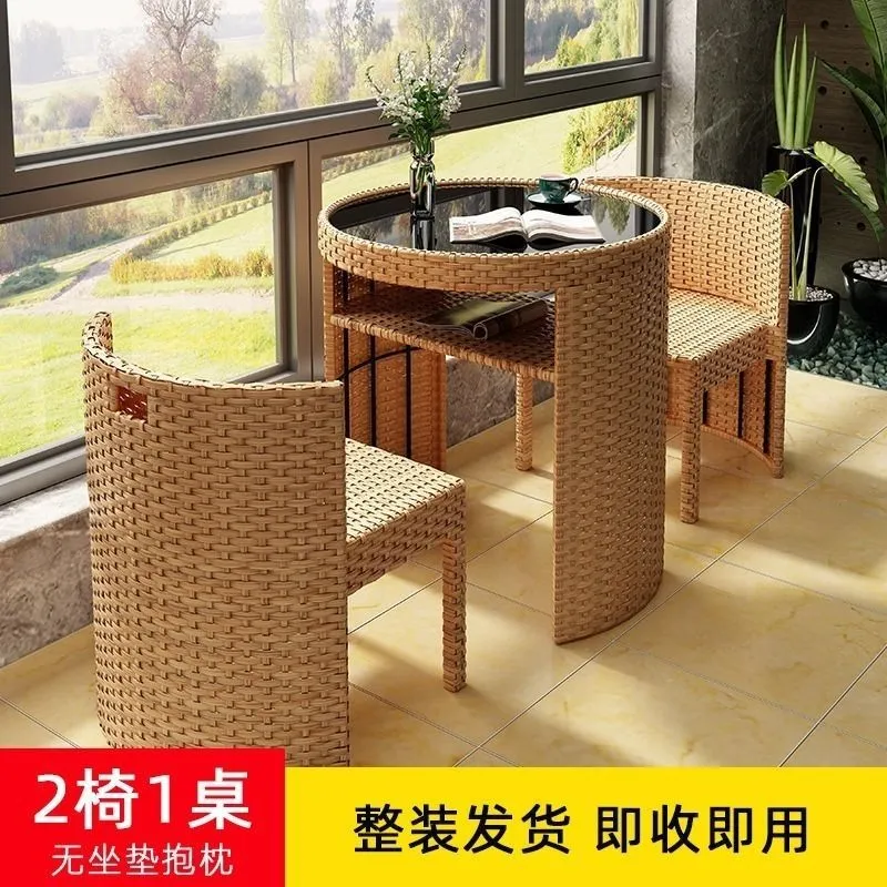 Outdoor Furniture Table And Chairs - Kreatywny zestaw mebli ogrodowych na balkon: